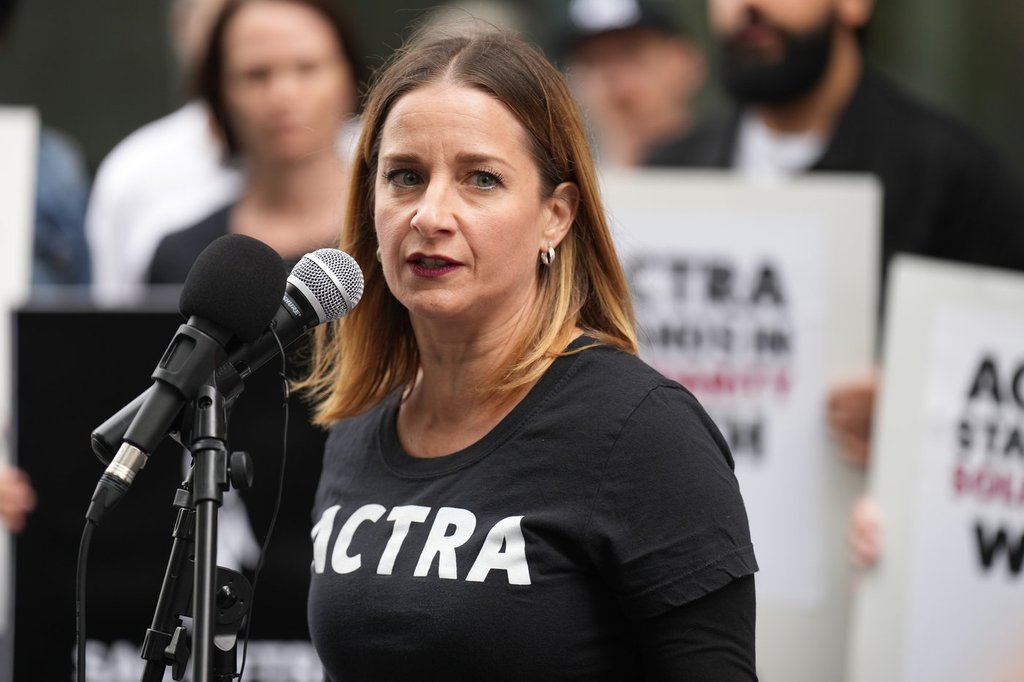 Le CRTC ne doit pas considérer l'IA comme du contenu canadien, disent des syndicats