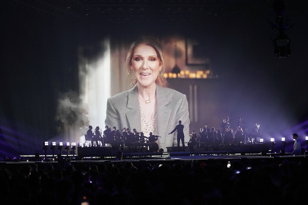 Eurovision: l'avion de Céline Dion aperçu à Bâle