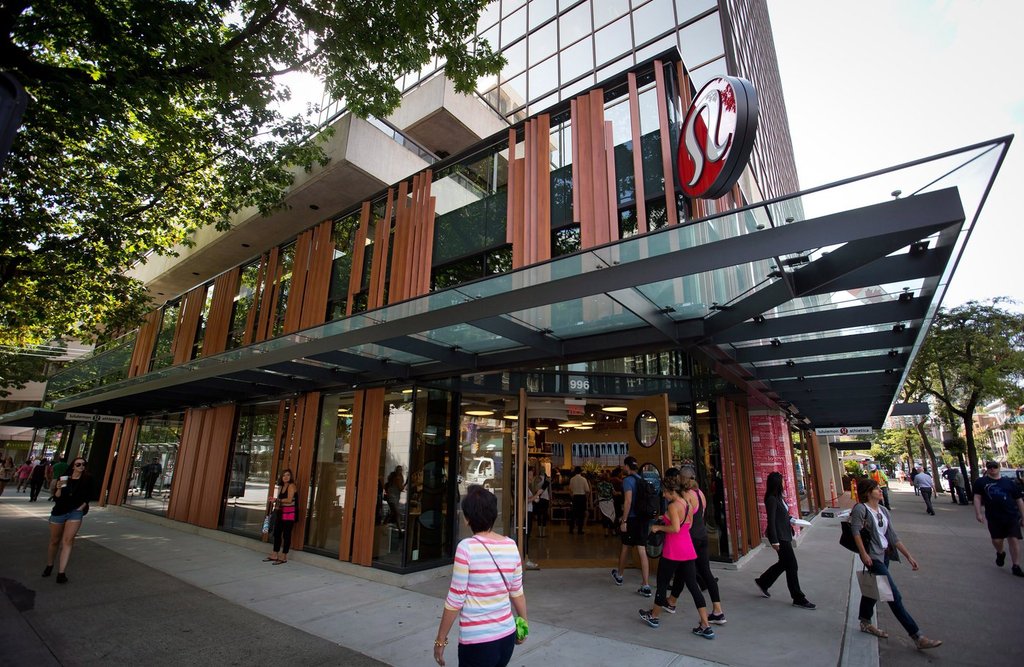 Lululemon Athletica supprime 150 postes dans le cadre de changements organisationnels